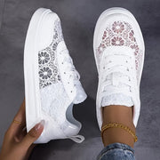Dentelle | Floral Lace Trainers